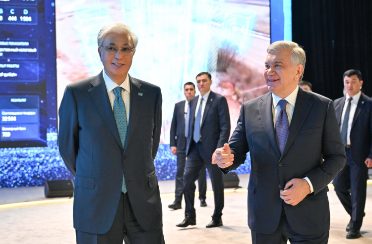 Қазақстан мен Өзбекстан президенттері жасанды интеллект хакатонына барды